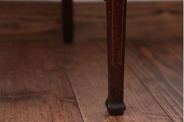 レトロ家具　イギリスアンティーク　レトロなファブリックがかわいい小ぶりなチェア(1)