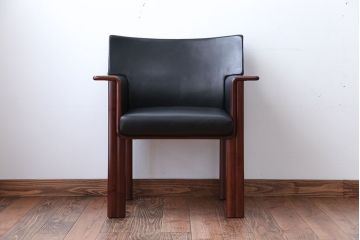 中古 イタリアMERITALIA(メリタリア)製本革の1人掛けアームソファ