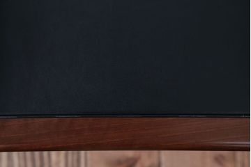 中古 イタリアMERITALIA(メリタリア)製本革の1人掛けアームソファ