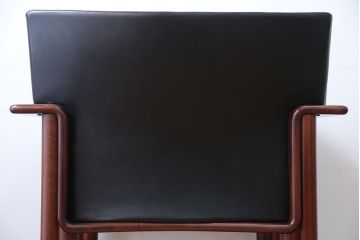 中古 イタリアMERITALIA(メリタリア)製本革の1人掛けアームソファ