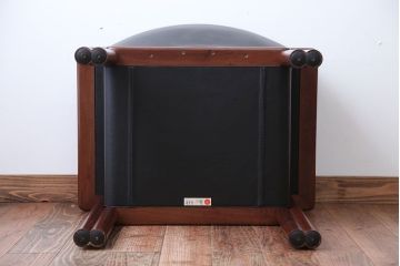 中古 イタリアMERITALIA(メリタリア)製本革の1人掛けアームソファ