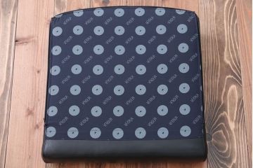 中古 イタリアMERITALIA(メリタリア)製本革の1人掛けアームソファ