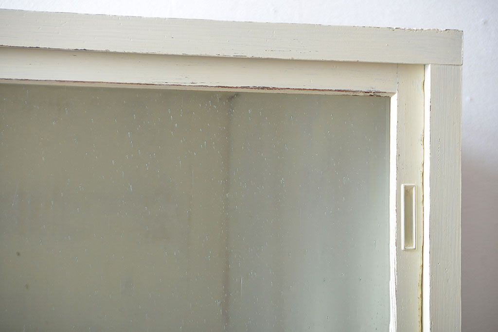 アンティーク家具　アンティークペイント　気泡ガラス入り重ね食器棚(カップボード)