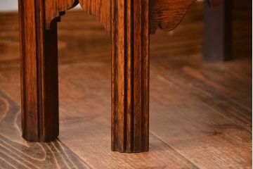 アンティーク家具　イギリスアンティーク　オーク材のコーナーブックシェルフ(本棚)