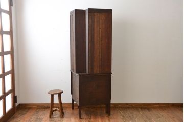 アンティーク家具　イギリスアンティーク　オーク材のコーナーブックシェルフ(本棚)