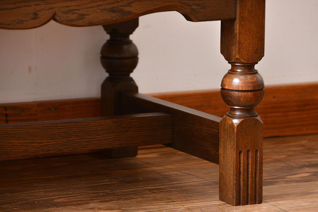 中古　高級品!永田良介商店製　面取りガラス扉の脚付きキャビネット(定価約68万円)