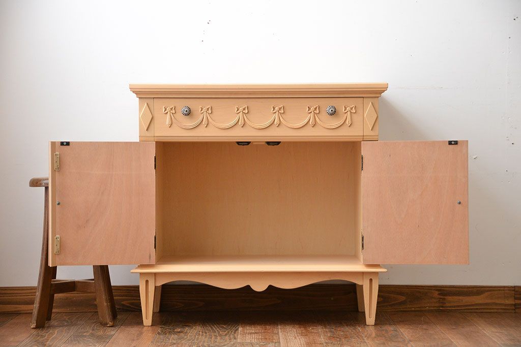 中古　高級海外輸入家具　おしゃれなサイドボード