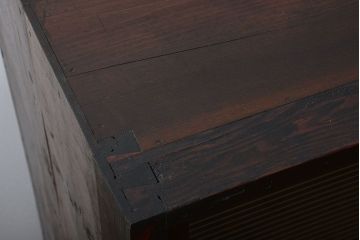 アンティーク家具　和製アンティーク　モールガラス引き戸付き鉄脚サイドボード