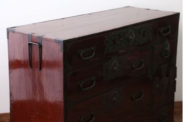 アンティーク家具　古民具・骨董　前面欅材!美しい金具の仙台箪笥