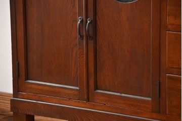 レトロ家具　昭和レトロ　古いナラ材の上質な脚付き食器棚