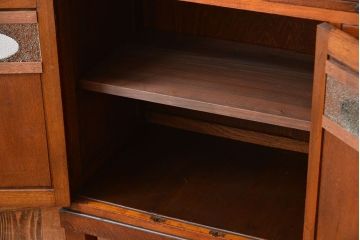 レトロ家具　昭和レトロ　古いナラ材の上質な脚付き食器棚