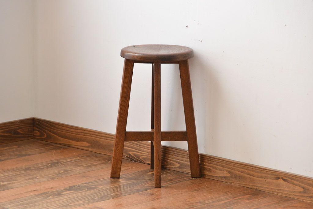 レトロ家具　昭和レトロ　シンプルでかわいい古いナラ材のアンティーク丸スツール(1)