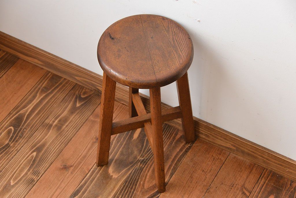 レトロ家具　昭和レトロ　シンプルでかわいい古いナラ材のアンティーク丸スツール(1)