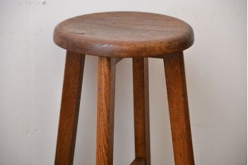 レトロ家具　昭和レトロ　シンプルでかわいい古いナラ材のアンティーク丸スツール(1)