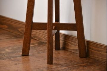 レトロ家具　昭和レトロ　シンプルでかわいい古いナラ材のアンティーク丸スツール(1)