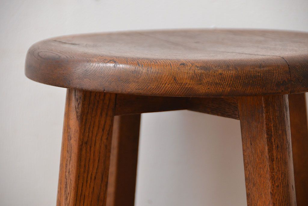 レトロ家具　昭和レトロ　シンプルでかわいい古いナラ材のアンティーク丸スツール(1)
