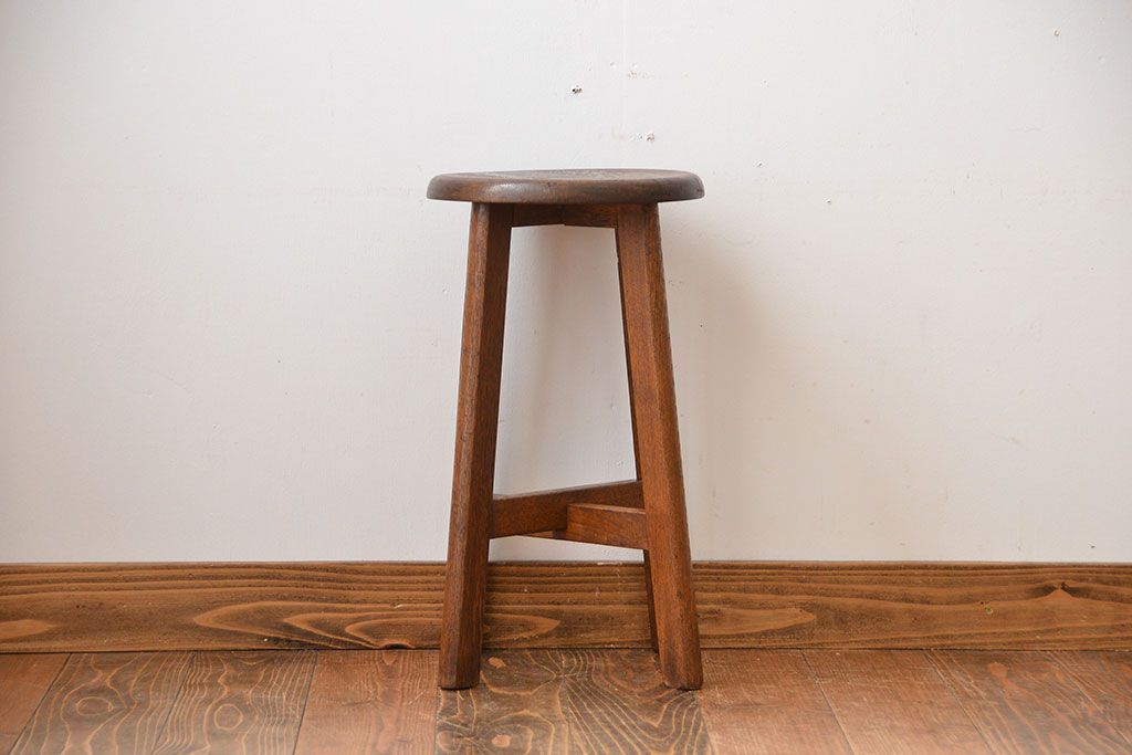 レトロ家具　昭和レトロ　シンプルでかわいい古いナラ材のアンティーク丸スツール(2)