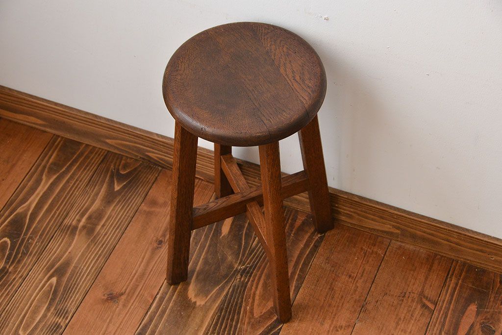 レトロ家具　昭和レトロ　シンプルでかわいい古いナラ材のアンティーク丸スツール(2)