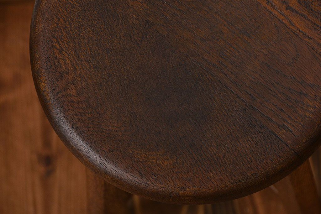 レトロ家具　昭和レトロ　シンプルでかわいい古いナラ材のアンティーク丸スツール(2)