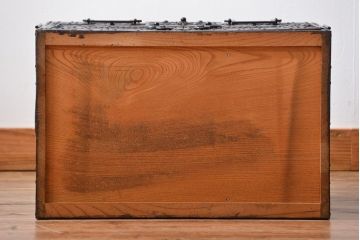 工芸品 手打ち金具 総欅材の佐渡船箪笥(定価139万円)(帳箱、舟箪笥)