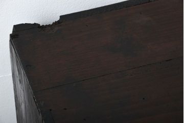 アンティーク家具　和製アンティーク　古い木製の大振りな鉄脚付き引き戸収納棚