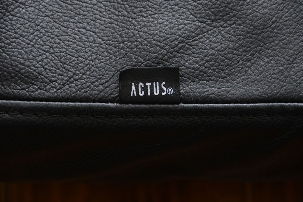 中古　アクタス　COTTO　牛革製3人掛けソファ(定価約23万円)