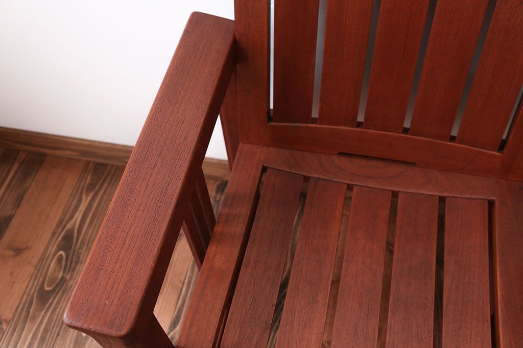 中古　TERRA(テラ)チーク材のアームチェア(1)