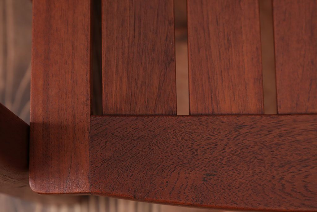 中古　TERRA(テラ)チーク材のアームチェア(1)