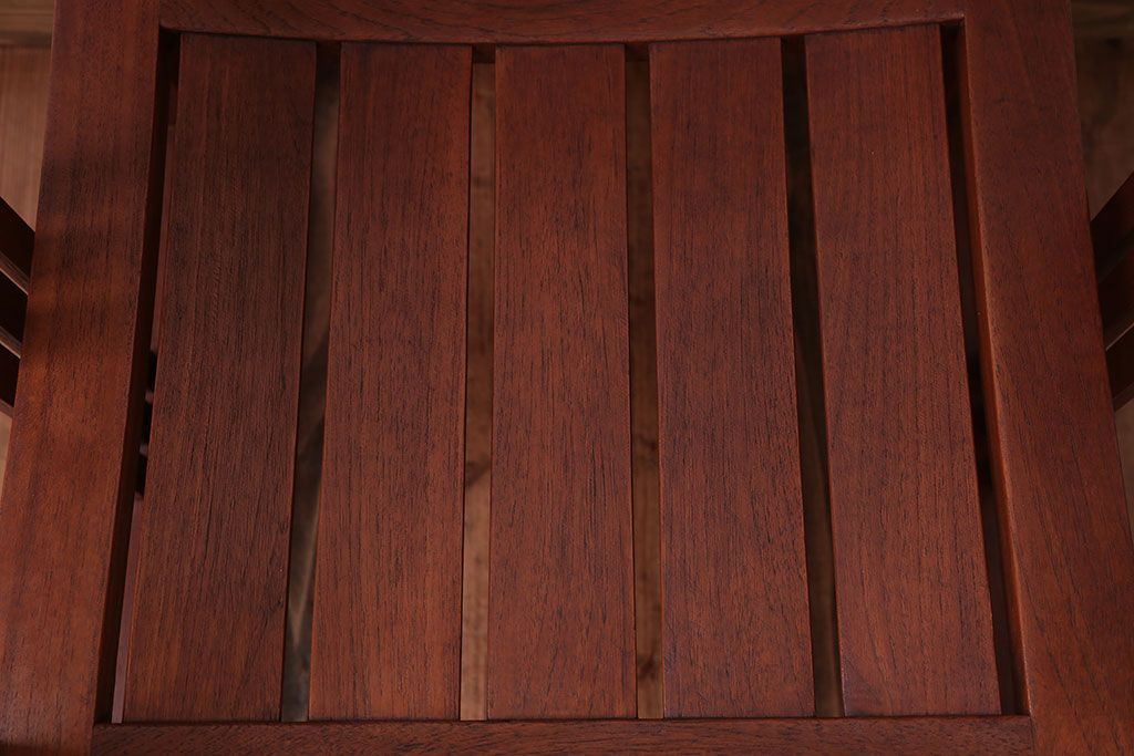 中古　TERRA(テラ)チーク材のアームチェア(1)