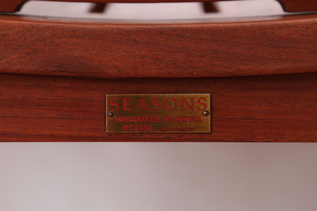 中古　TERRA(テラ)チーク材のアームチェア(1)