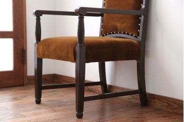 アンティーク家具　大正ロマン　ラグジュアリーな古いナラ材のアームチェア