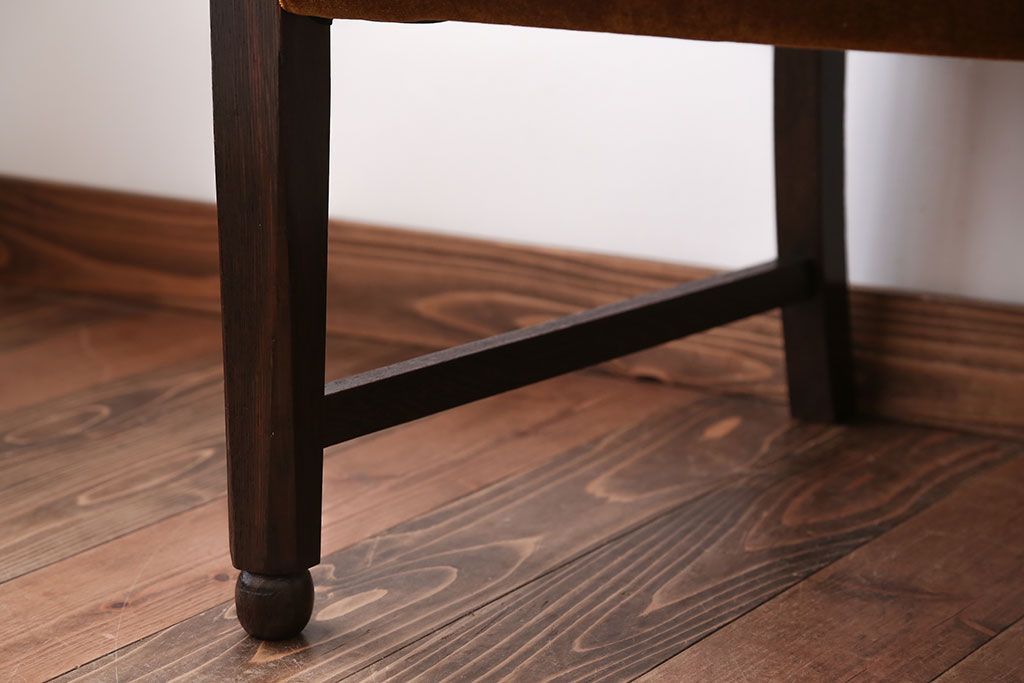 アンティーク家具　大正ロマン　ラグジュアリーな古いナラ材のアームチェア