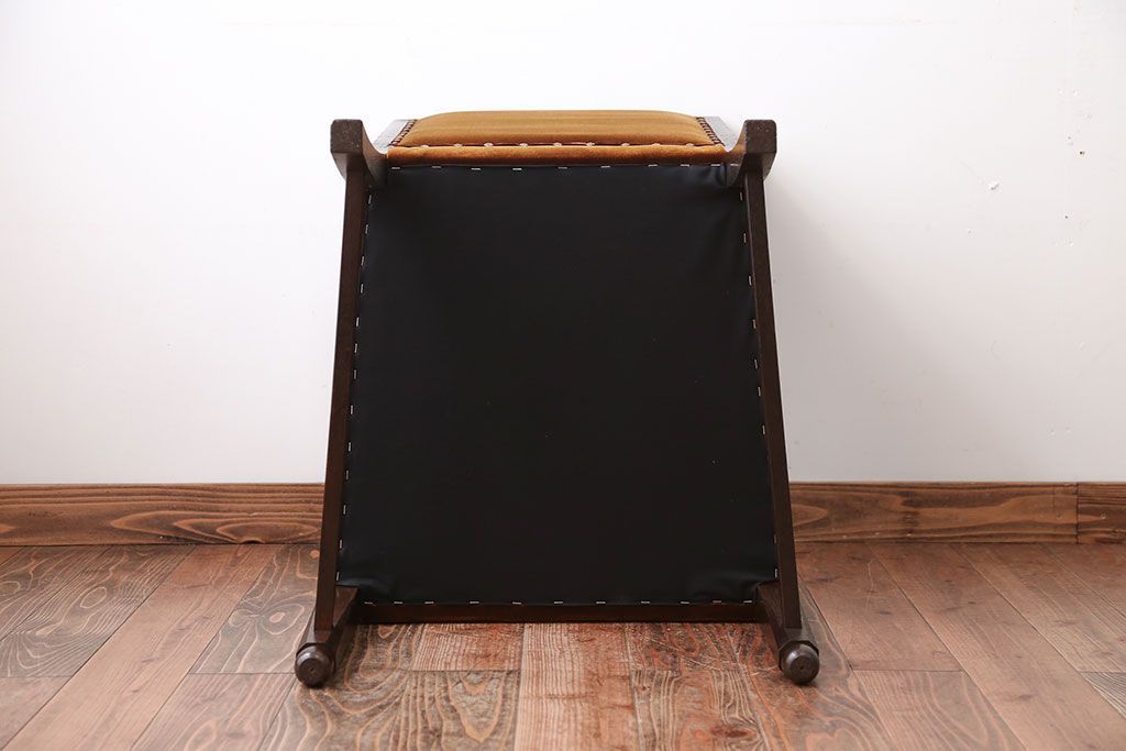 アンティーク家具　大正ロマン　ラグジュアリーな古いナラ材のアームチェア