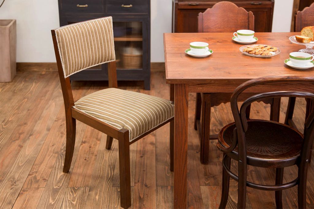 アンティーク家具　アンティーク　シンプルでお洒落な古いナラ材のチェア