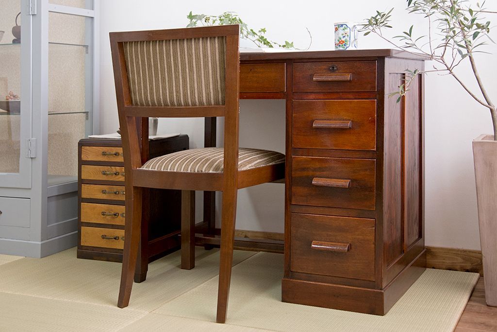 アンティーク家具　アンティーク　シンプルでお洒落な古いナラ材のチェア