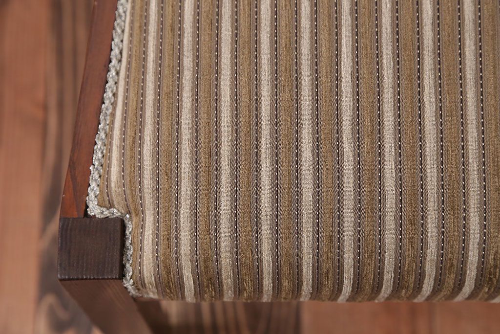 アンティーク家具　アンティーク　シンプルでお洒落な古いナラ材のチェア