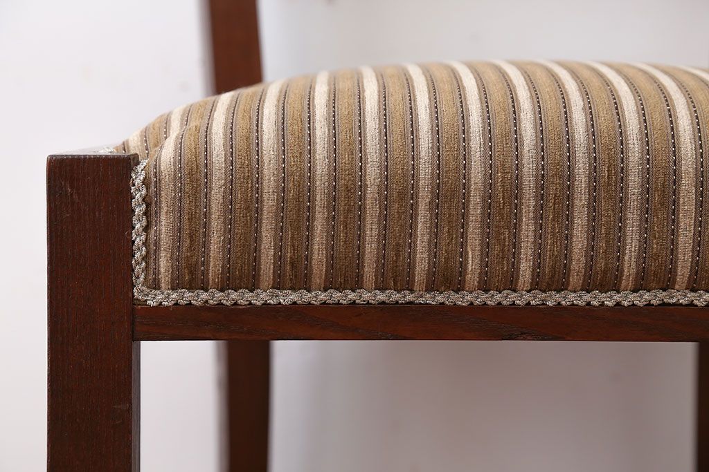 アンティーク家具　アンティーク　シンプルでお洒落な古いナラ材のチェア