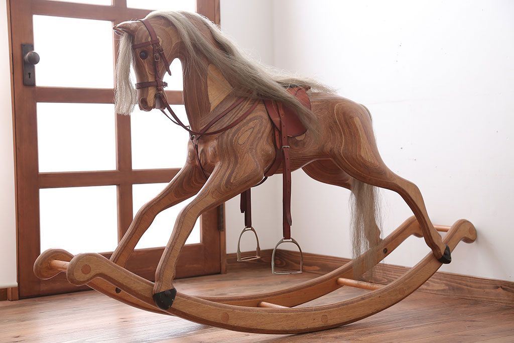 HR596 木彫り　ロッキングホース　アンティークテイスト　馬 HR596 木彫り ロッキングホース アンティークテイスト 馬 HR596