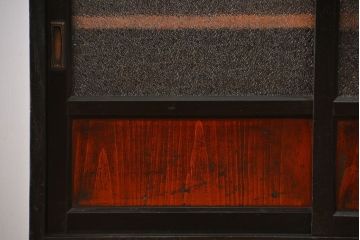 アンティーク家具　和製アンティーク　ダイヤガラス入り!モダンな収納棚