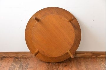 アンティーク家具　アンティーク　古い木製の丸い棚付きラウンドテーブル