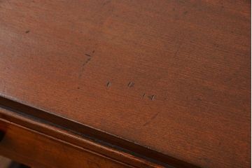 アンティーク家具　アンティーク　古いカバ材とナラ材の味わい深い片袖机