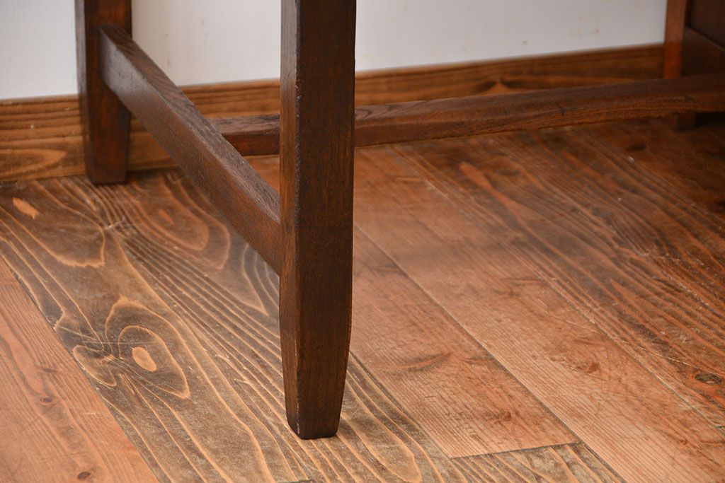 アンティーク家具　アンティーク　古いカバ材とナラ材の味わい深い片袖机