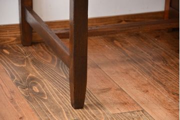 アンティーク家具　アンティーク　古いカバ材とナラ材の味わい深い片袖机