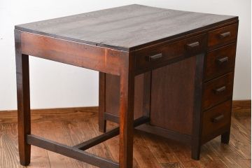 レトロ家具　昭和レトロ　古い木製のシンプルなアンティークデスク(片袖机)