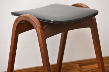中古　秋田木工のおしゃれな曲げ木スツール