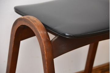 中古　秋田木工のおしゃれな曲げ木スツール