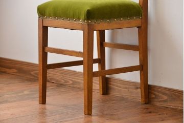 レトロ家具　昭和レトロ　古いナラ材の小さなかわいいチェア
