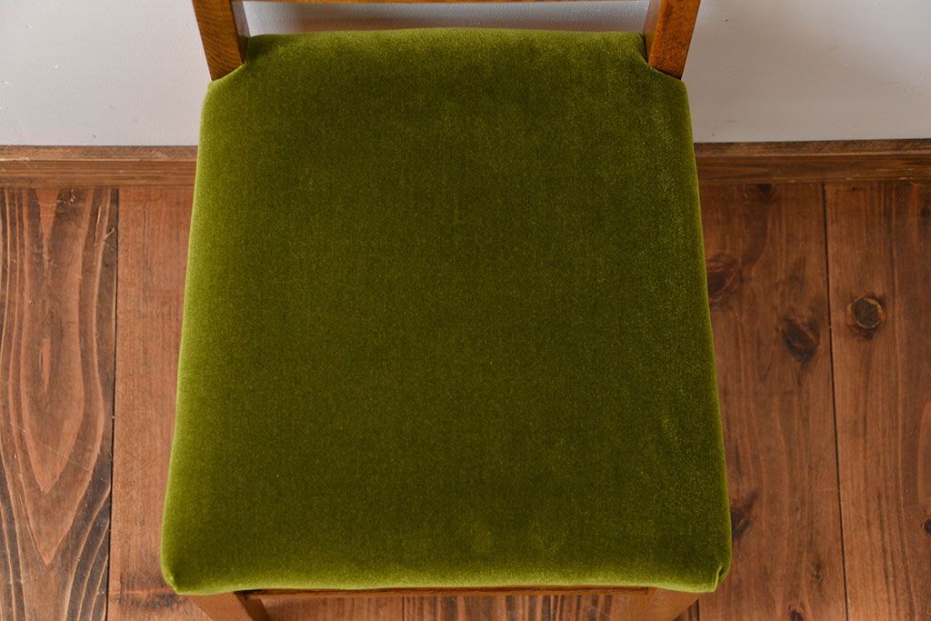 レトロ家具　昭和レトロ　古いナラ材の小さなかわいいチェア