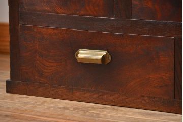 アンティーク家具　和製アンティーク　結霜ガラス入り!木製の小ぶりな引き戸収納棚(水屋箪笥)(2)