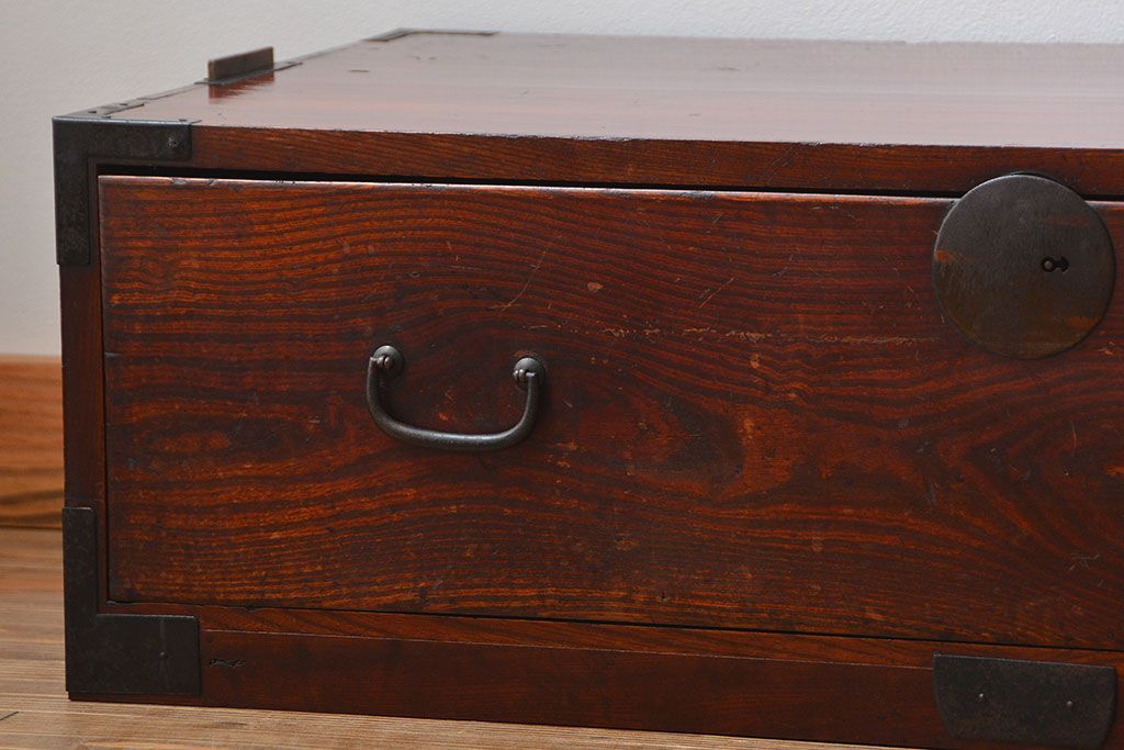 アンティーク家具　古民具・骨董　欅材!丸金具の時代箪笥テレビボード(ローボード)